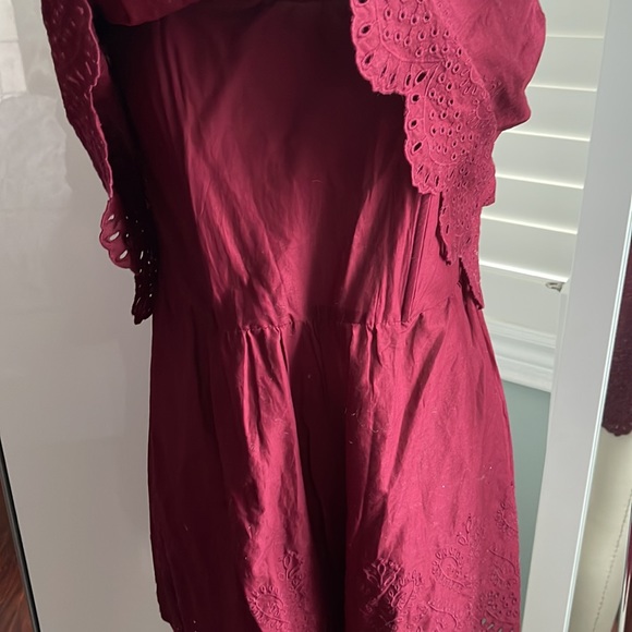 H&M Burgundy Strapless Scallop Embroidered Romper Size 12 - Picture 4 of 12